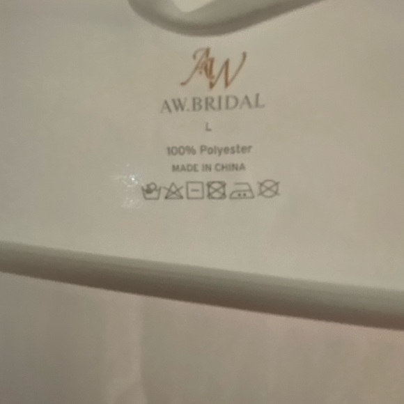 👰🏼 BRIDAL ROBE - Picture 2 of 2